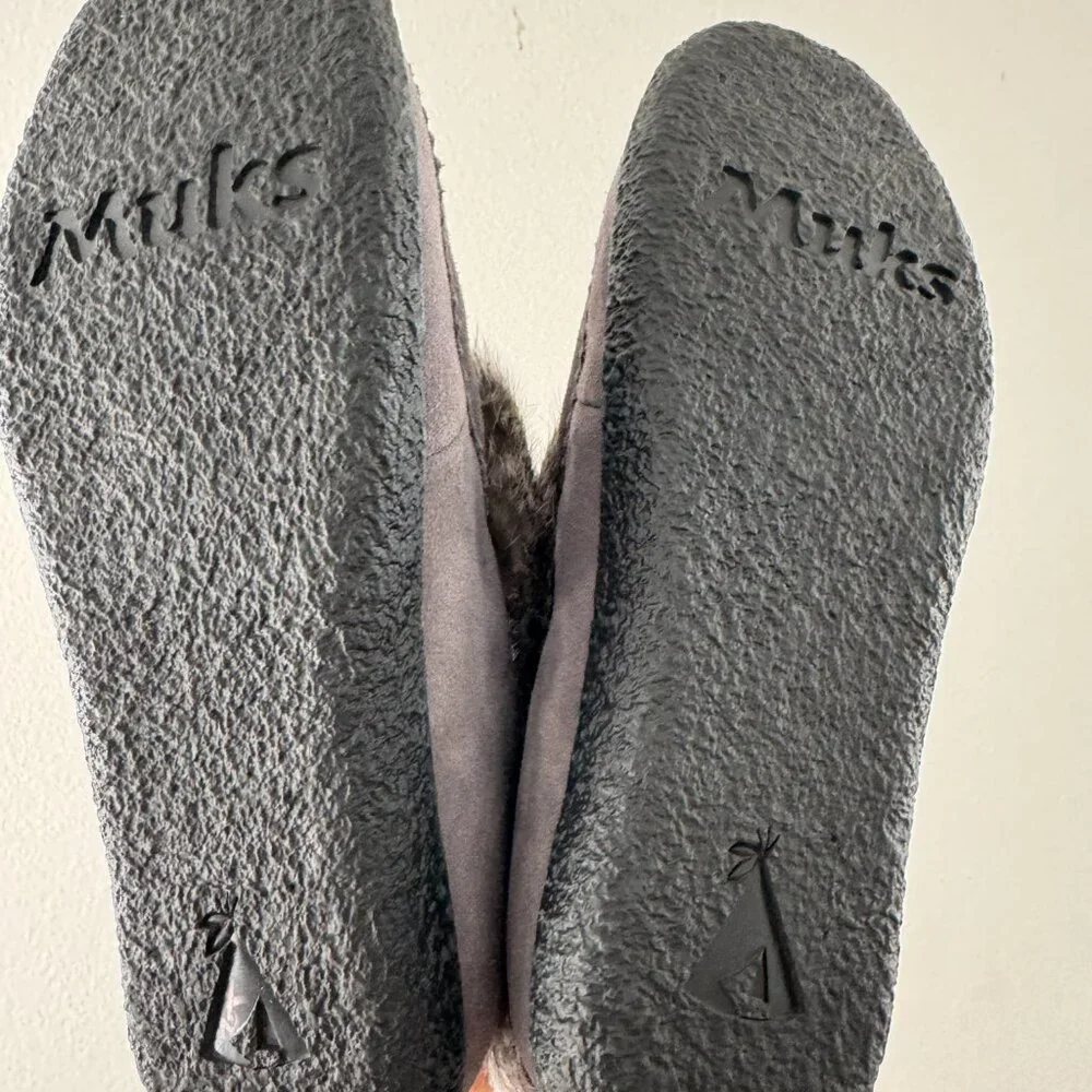 MUKS Beaded Real Fur Mukluks Boots Size 8‎ NEW Grey Alaska Style